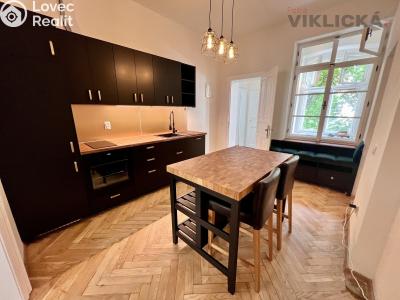 Pronájem bytu 1+1 Praha, Lublaňská č. 1