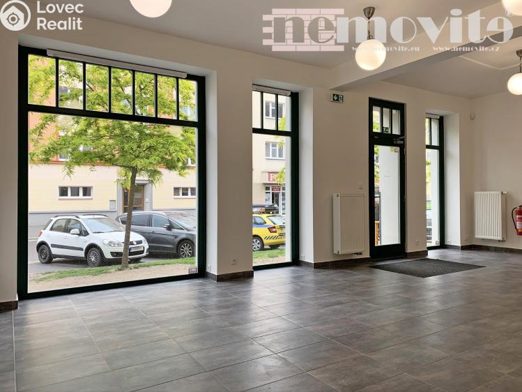 Pronájem obchodního prostoru Hradec Králové, Chelčického 297/24 č. 1
