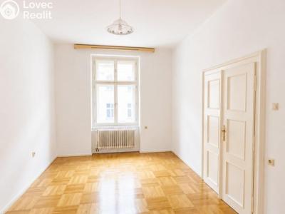 Pronájem bytu 3+KK Praha č. 5