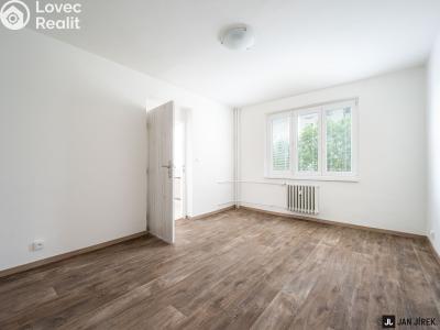 Аренда квартиры 2+1 Pardubice, Bezdíčkova 1548 č. 7