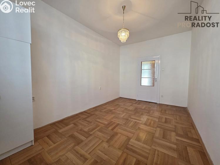 Pronájem bytu 3+1 Brno, Vránova 1243/4 č. 12