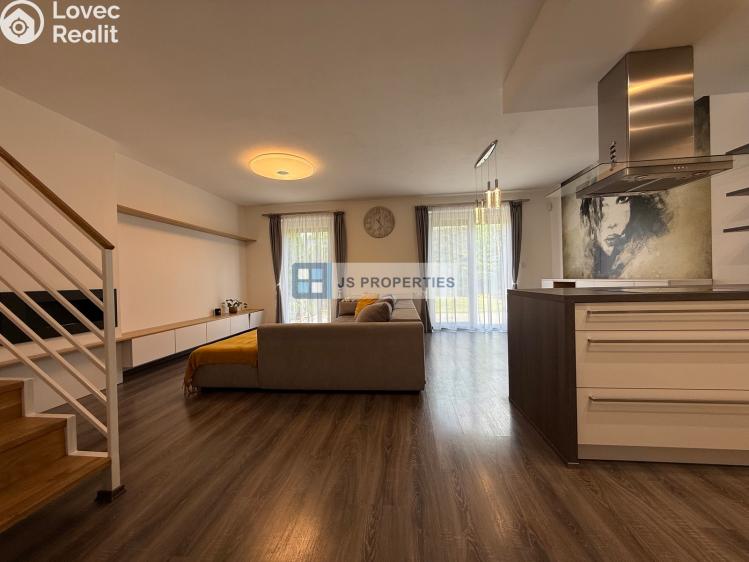Оренда квартири 5+KK Praha, Úbislavská č. 2