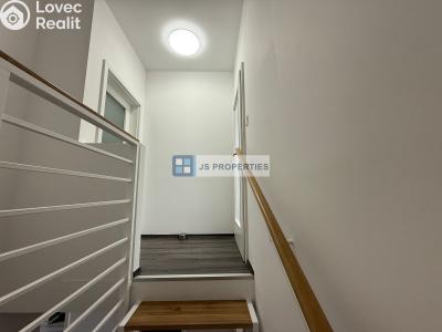 Rent apartment 5+KK Praha, Úbislavská č. 18