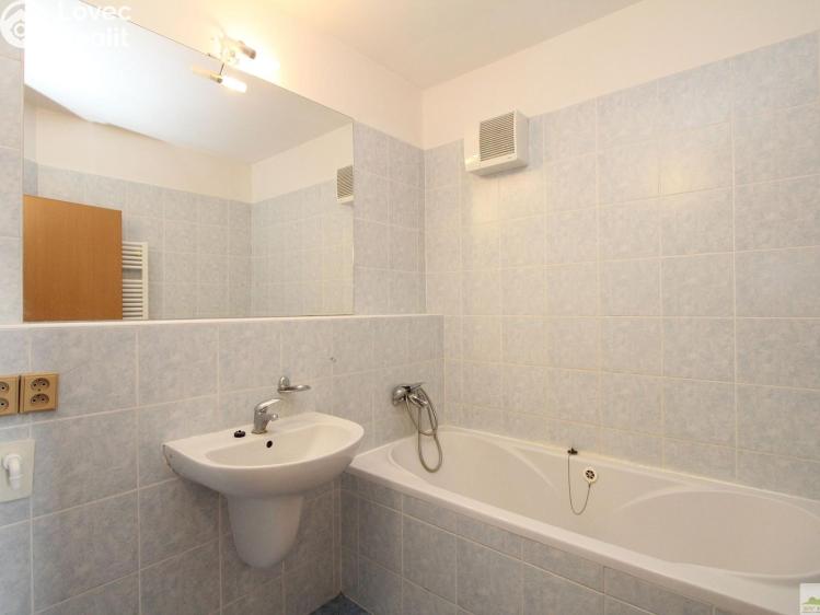 Pronájem bytu 2+KK Pardubice, nábřeží Závodu míru 2738 č. 2