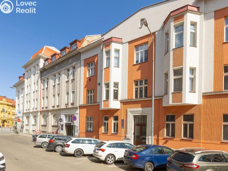 Pronájem bytu 3+KK Hradec Králové, Šafaříkova č. 2