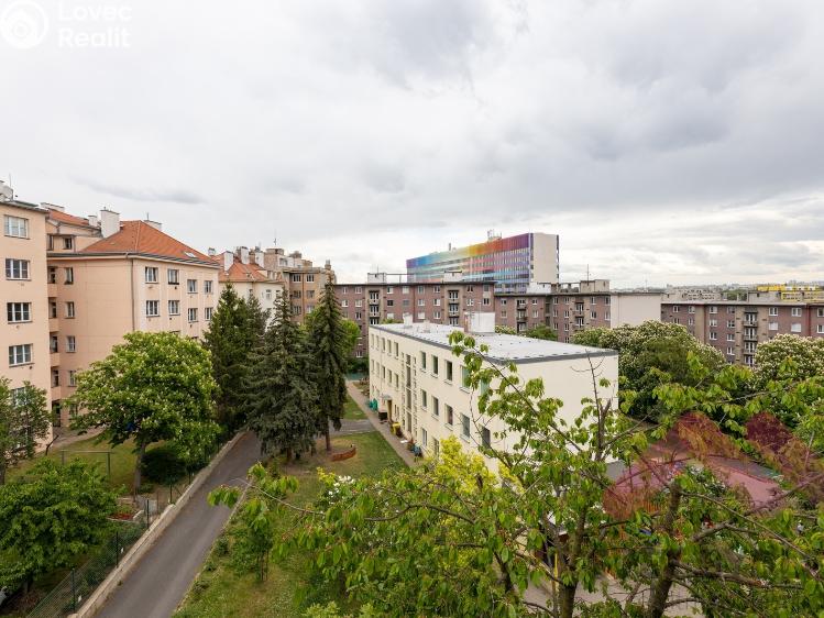 Pronájem bytu 1+KK Praha, Tolstého 1010/2 č. 8