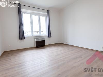 Pronájem bytu 1+KK Praha, Tolstého č. 4