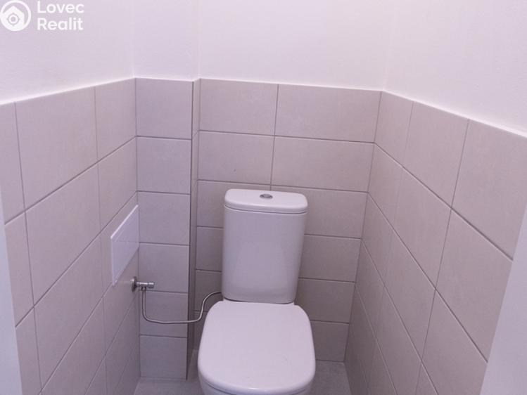 Pronájem bytu 2+KK Praha, Tolstého 1010/2 č. 9