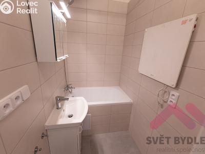 Rent apartment 2+KK Praha, Tolstého č. 8