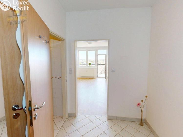 Prodej bytu 1+KK Praha, Podkovářská 933/3 č. 17