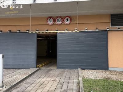 Sale apartment 1+KK Praha, Podkovářská č. 30