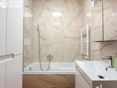 Rent apartment 2+KK Praha, Čajkovského č. 14