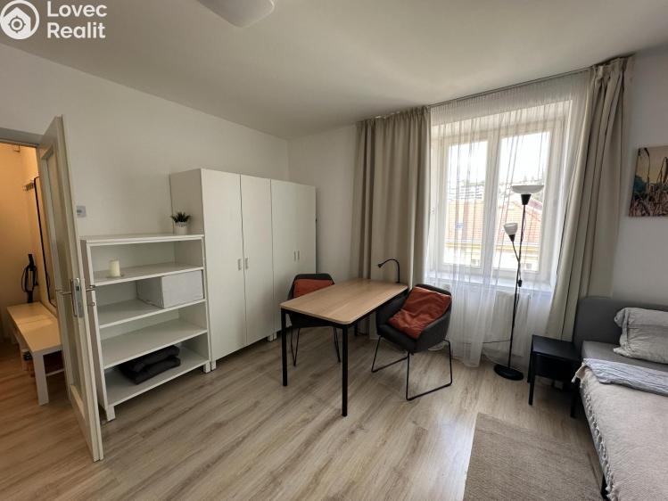 Rent apartment 1+KK Praha č. 4