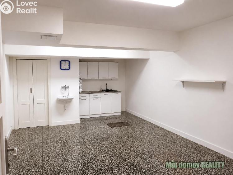 Pronájem obchodního prostoru Praha, Sněženková 3075/14 č. 2