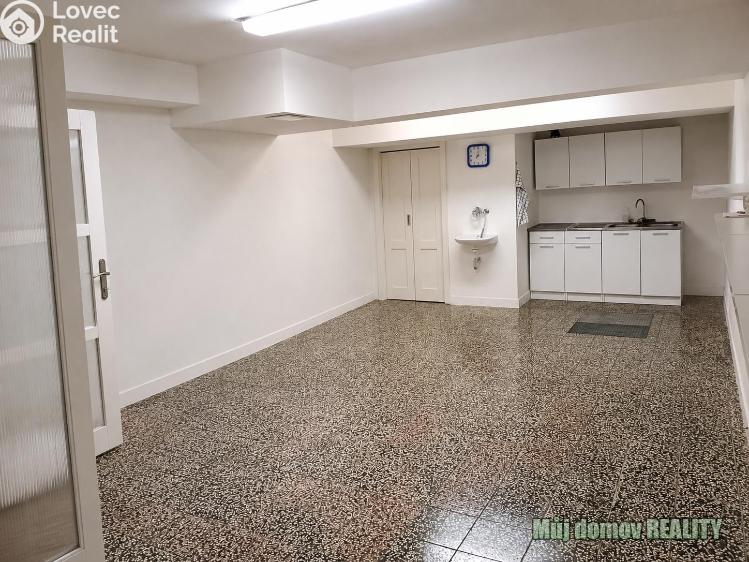 Pronájem obchodního prostoru Praha, Sněženková 3075/14 č. 3