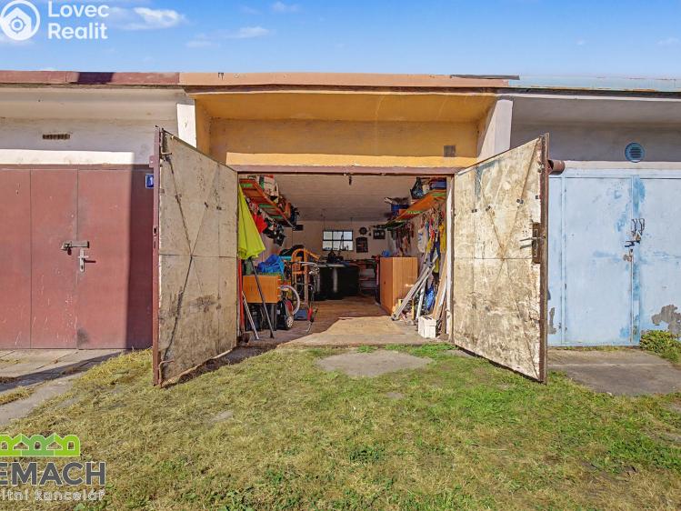 Sale garage Uherské Hradiště, Průmyslová č. 3