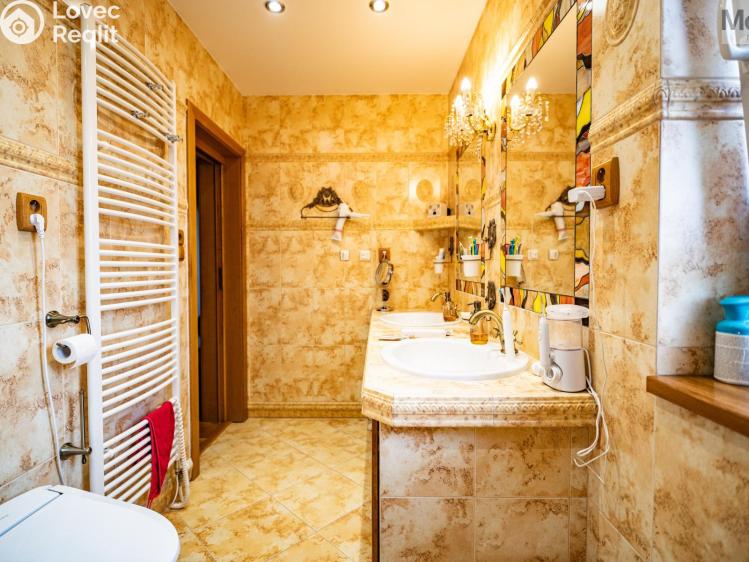 Sale office space Most, V Sadech 3327 č. 10