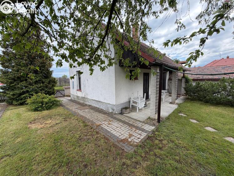 Sale family house Děčany č. 23