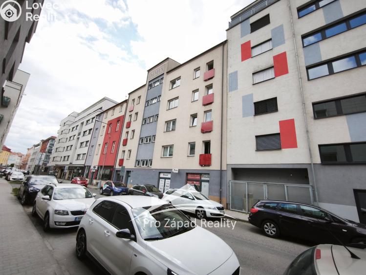 Rent commercial space Plzeň, Poděbradova č. 1