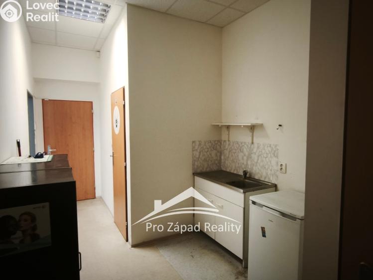 Rent commercial space Plzeň, Poděbradova č. 9