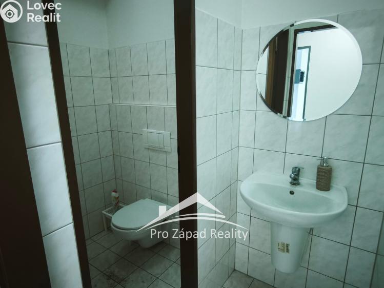 Rent commercial space Plzeň, Poděbradova č. 10