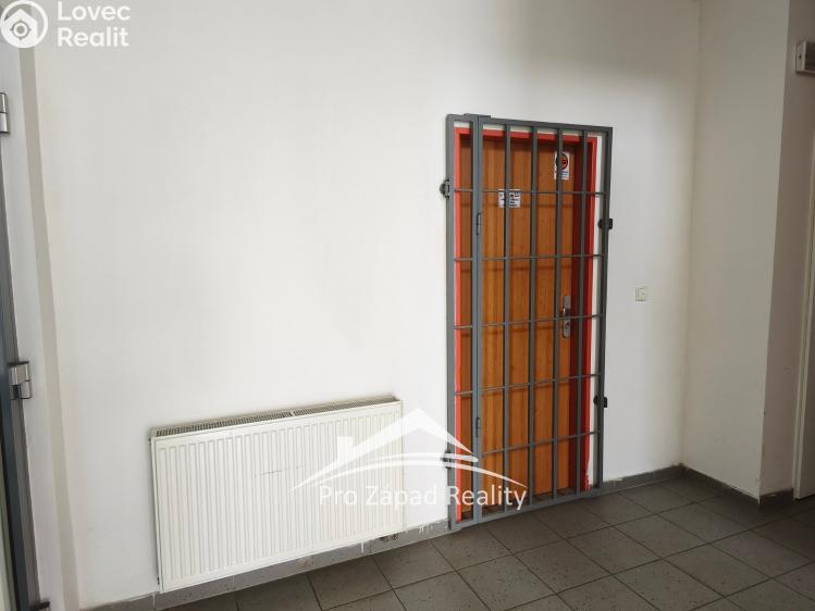 Rent commercial space Plzeň, Poděbradova č. 16