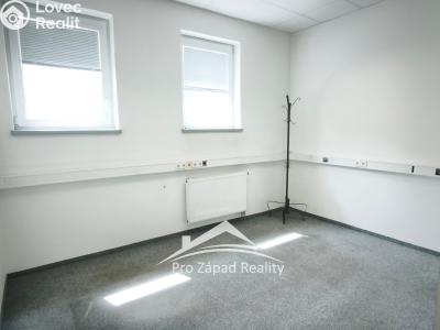 Rent commercial space Plzeň, Poděbradova č. 13