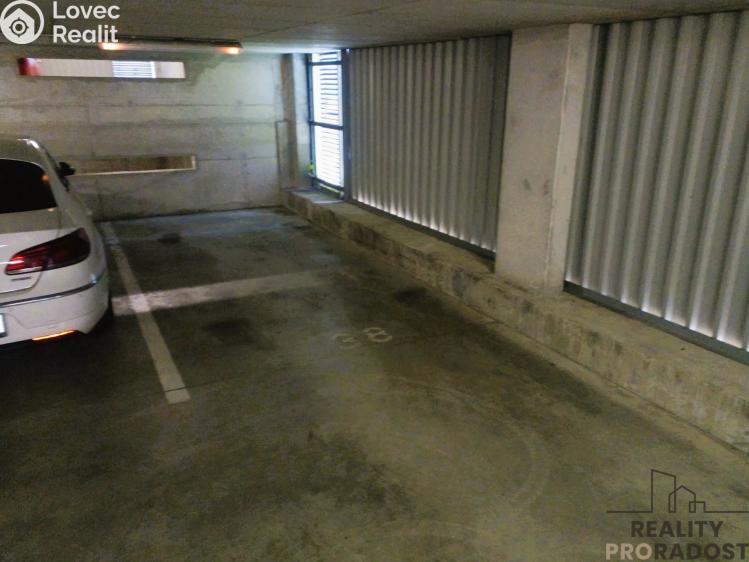 Rent parking place Praha, Boloňská č. 3
