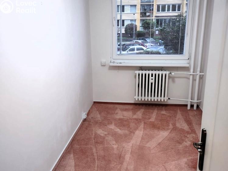 Pronájem bytu 3+KK Praha, V průčelí č. 8
