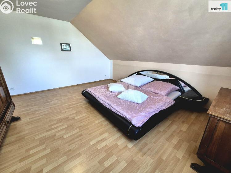 Продаж сімейного будинку Aš, Thomayerova č. 27