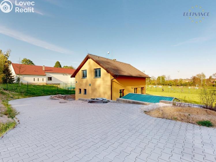 Sale family house Nelahozeves, Pod strání 86 č. 46