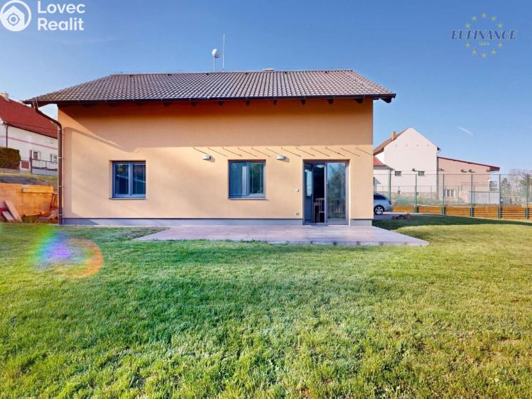Sale family house Nelahozeves, Pod strání 86 č. 49