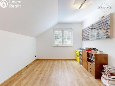 Продажа семейного дома Nelahozeves, Pod strání 86 č. 33