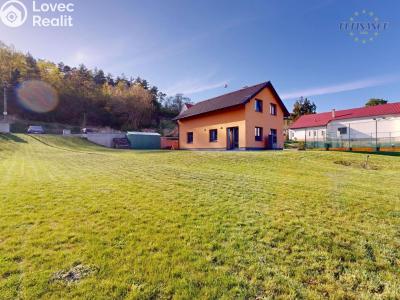 Продажа семейного дома Nelahozeves, Pod strání 86 č. 48