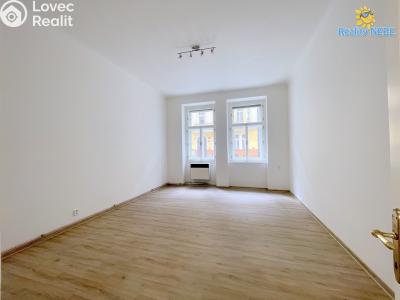 Rent apartment 2+1 Praha, Ctiradova č. 12