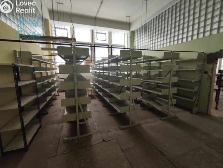 Rent warehouse Adamov č. 10