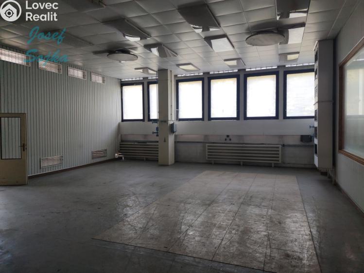 Rent warehouse Adamov č. 12
