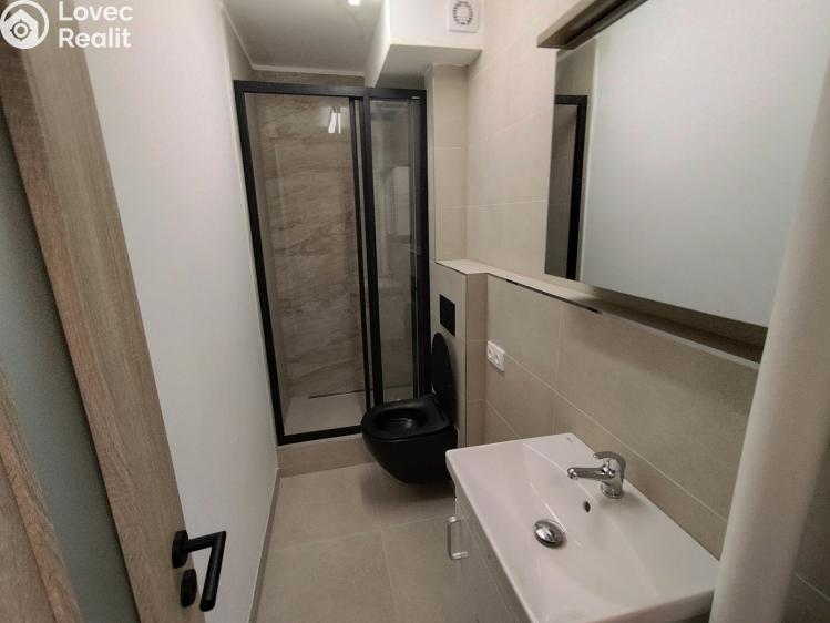 Продажа квартиры 2+KK Hradec Králové, Veverkova 1397/23 č. 5