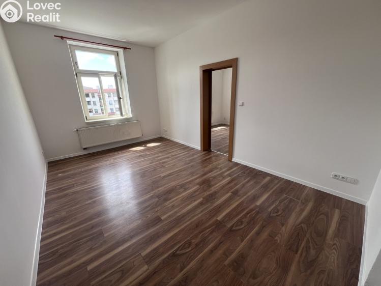 Pronájem bytu 2+1 Chrudim, Svěchyňova 365 č. 1