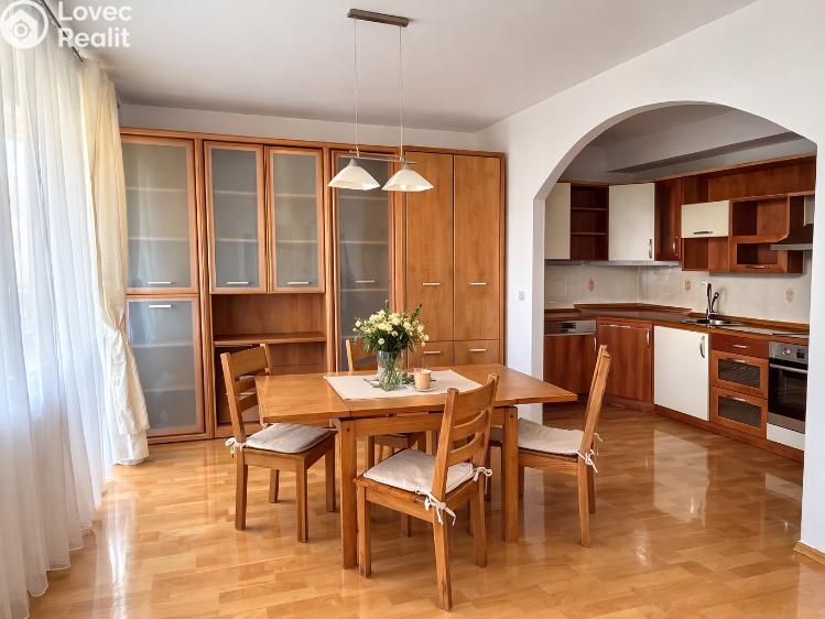 Продажа квартиры 4+1 Pardubice, Sokolovská 2720 č. 2