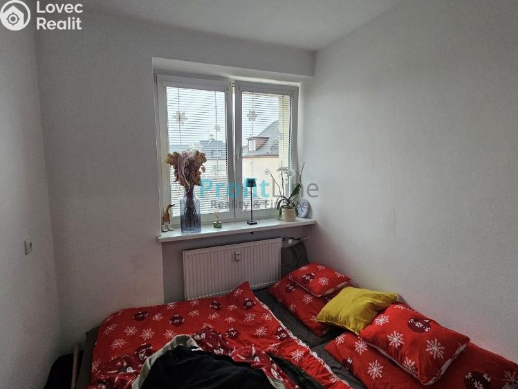 Pronájem bytu 3+1 Šumperk, Puškinova 1813/31 č. 8