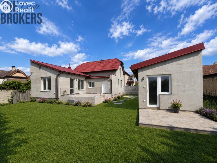 Продажа семейного дома Všetaty, Ohrada č. 1