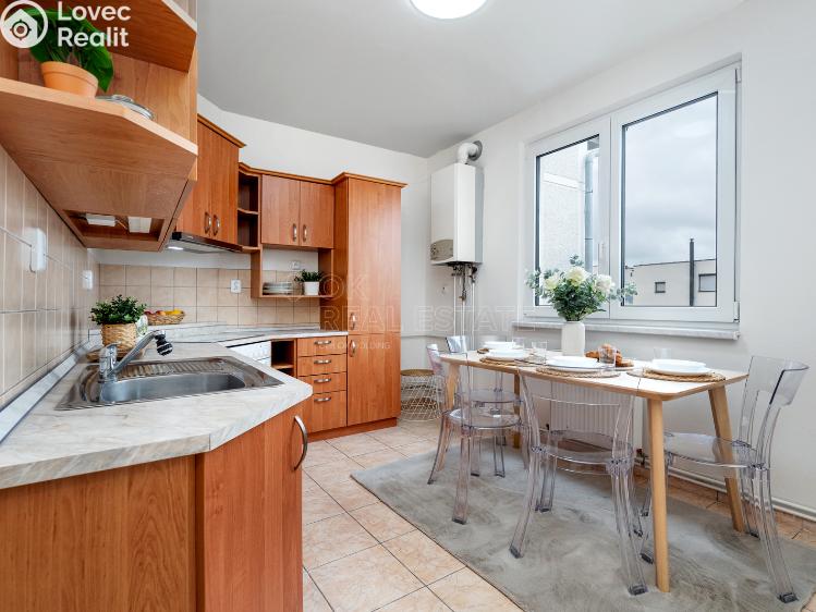 Sale apartment 2+1 Dobřejovice, Sportovní č. 7