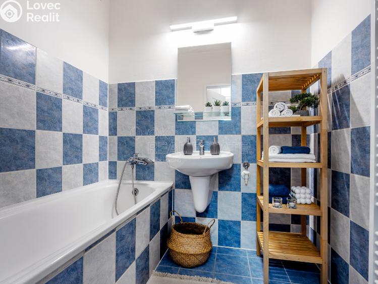 Sale apartment 2+1 Dobřejovice, Sportovní č. 10