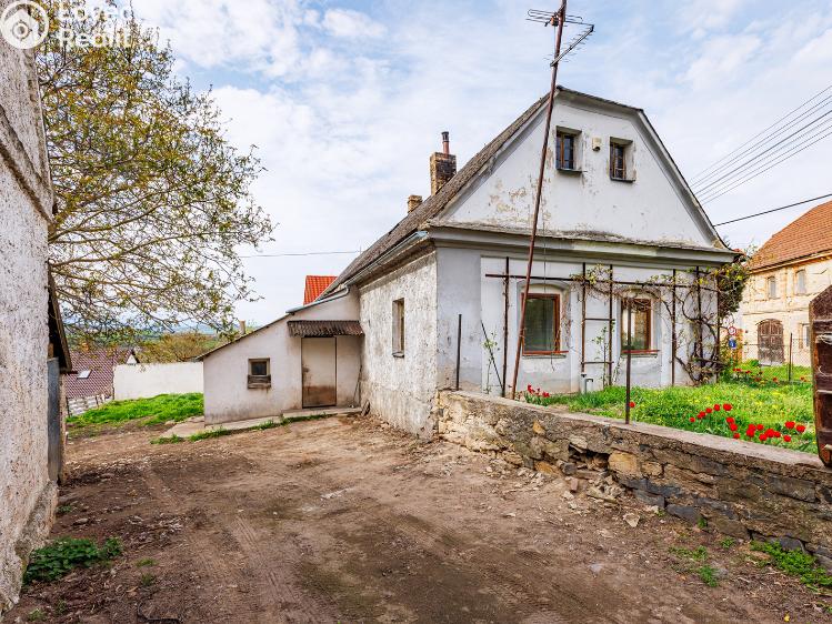 Prodej chalupy Hoštka č. 16