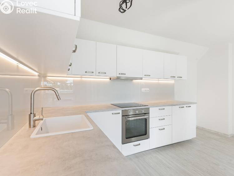 Sale apartment 3+KK Praha, Cukrovarská č. 6