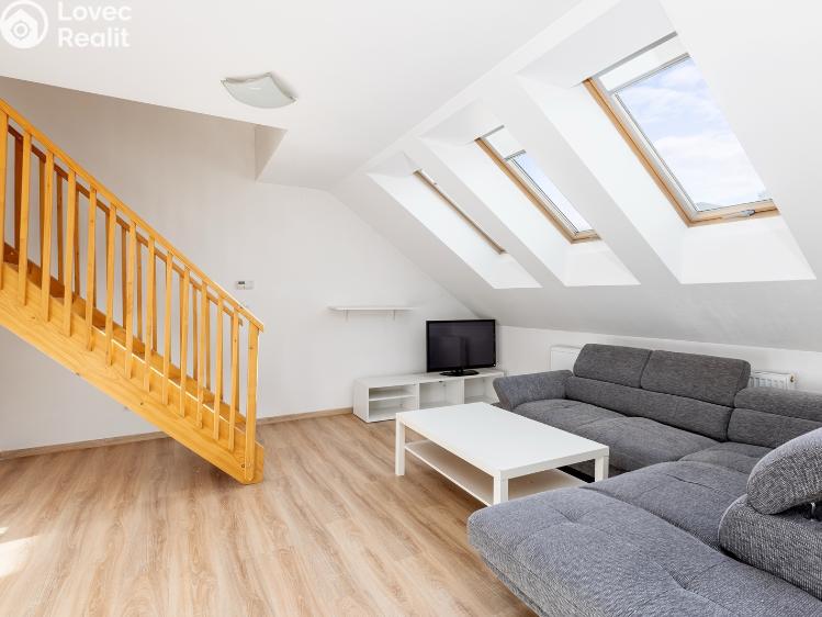 Sale apartment 2+KK Praha, Novákových č. 5