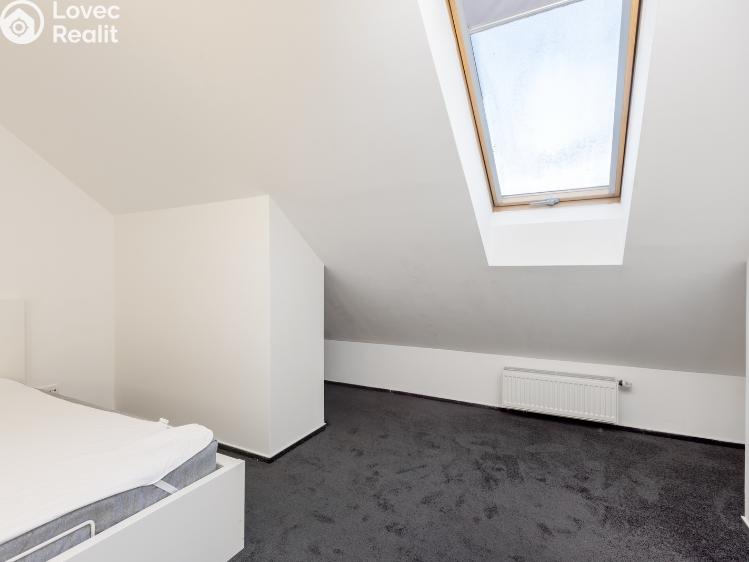Sale apartment 2+KK Praha, Novákových č. 8
