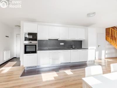 Sale apartment 2+KK Praha, Novákových č. 1