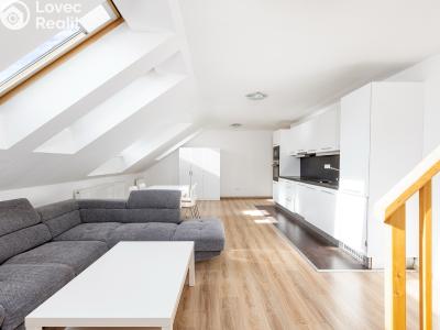 Sale apartment 2+KK Praha, Novákových č. 6